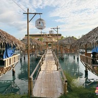 ธรรมชาติ อิสาน บีช คาเฟ่ พระยาสุเรนทร์