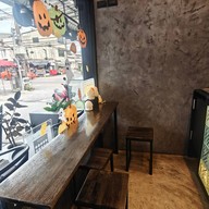 Slipover coffee ( ร้านกาเเฟสลิปโอเวอร์ ) เเคราย