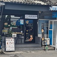 Slipover coffee ( ร้านกาเเฟสลิปโอเวอร์ ) เเคราย