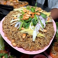 ร้านริมเขื่อน จุ๋มหนวดซีฟู๊ดร้านริมถนน (ริมเขื่อนเจ้าเก่า)