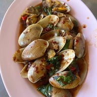 เมนูของร้าน ร้านป้อมกินแล้วรวย -