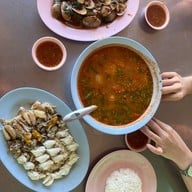 ร้านป้อมกินแล้วรวย -