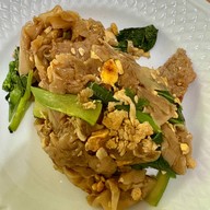 เมนูของร้าน ราดหน้าโรงเหล็ก และอาหารตามสั่ง สุขุมวิท 71