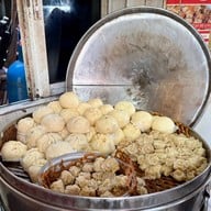 บรรยากาศ ร้านซาลาเปา ไต้แป๊ะ เยาวราช