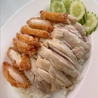 โชคดีผัดไทยโบราณ ท่าช้าง วังหลวง ท่าช้าง วังหลวง