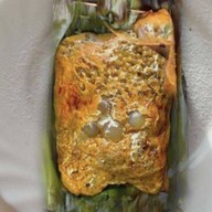 ห่อหมกทะเลย่างชลบุรี (สามไข่ตัวดัง)