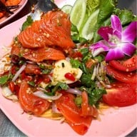 ร้านริมเขื่อน จุ๋มหนวดซีฟู๊ดร้านริมถนน (ริมเขื่อนเจ้าเก่า)