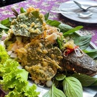 สวนอาหารซุ้มไผ่ เรโทร