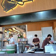 บรรยากาศ เตี๋ยวต่อเรือ lotus สมุทรปราการ