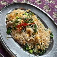 สวนอาหารซุ้มไผ่ เรโทร