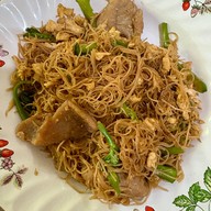 เมนูของร้าน ราดหน้าโรงเหล็ก และอาหารตามสั่ง สุขุมวิท 71