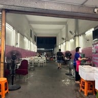 เจ๊เลี๊ยบ สนามเป้า