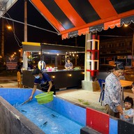 ยุ้ยย่างเยอะ สาขาแยกพระชนกจักรี