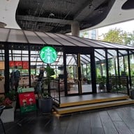 Starbucks เอ็มควอเทียร์ สกาย การ์เด้นท์
