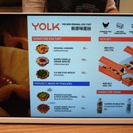 YOLK Oriental Bakehouse & Tea Bar Central World