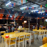 ยุ้ยย่างเยอะ สาขาแยกพระชนกจักรี