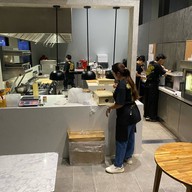 โซ้ย บะหมี่เกี๊ยว & cafe’ -