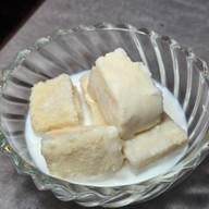 ตรีทองโอชา เสาชิงช้า