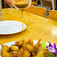 เมนูของร้าน ยุ้ยย่างเยอะ สาขาแยกพระชนกจักรี