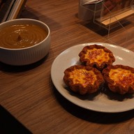 YOLK Oriental Bakehouse & Tea Bar Central World
