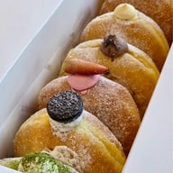 UNI DONUTS นามะโดนัท อโศก