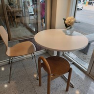 บรรยากาศ Commonly Specialty Coffee Surawong Surawong