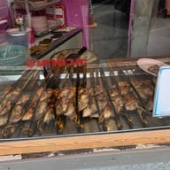 บรรยากาศ ลิขิตไก่ย่าง สนามมวยราชดำเนิน