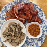 Lanna Eatery (ลานนาอีทเทอร์รี่) ข้าวซอย น้ำเงี้ยว เจียงฮาย ศาลายา ซ.11
