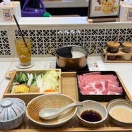 Sloth Sukiyaki & Shabu Bar ทรู ดิจอตอล พาร์ค