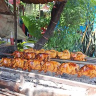 บรรยากาศ ลาบกลางทุ่ง