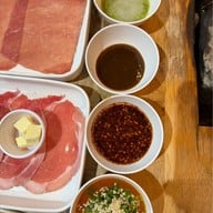 คุณหนู ชาบู หมูกระทะ -