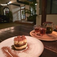 เมนูของร้าน Mama Dolores - Mediterranean Restaurant เย็นอากาศ