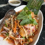 ร้านอาหารฉุย จันทบุรี