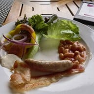 เมนูของร้าน Papillon Restaurant