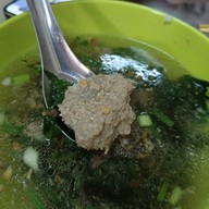 อาเนี้ยว เกาเหลาเลือดหมู ก๋วยจั๊บ บะหมี่เกี๊ยว ข้าวต้ม โจ๊ก สุขสวัสดิ์