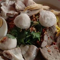 ก๋วยเตี๋ยวนายหัวล้าน