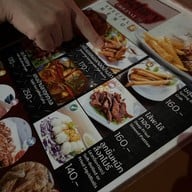 The Factory Original 90 Bar & Restaurant ไม่มี