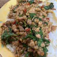 เมนูของร้าน ร้าน เฮง เฮง ราดหน้ายอดผัก สาขาเจริญนคร12 สาขาเจริญนคร12