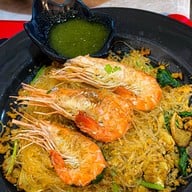 สุกี้นายพัน&กะเพราหมาล่า นครสวรรค์