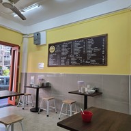 หอมดีหมี่เกี๊ยว ป้อมปราบศัตรูพ่าย (Pom Prap Sattru Phai)