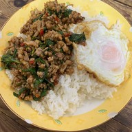 เมนูของร้าน ร้าน เฮง เฮง ราดหน้ายอดผัก สาขาเจริญนคร12 สาขาเจริญนคร12