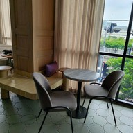 บรรยากาศ The Corner Room EATERY & LIFESTYLE