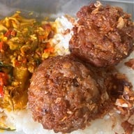 เจี๊ยบหมูกรอบตลาดอ.ต.ก ตลาด อ.ต.ก จตุจักร