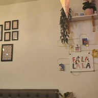 บรรยากาศ สวีท แอดดิค ถนนสาธุประดิษฐ์