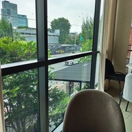 บรรยากาศ The Corner Room EATERY & LIFESTYLE