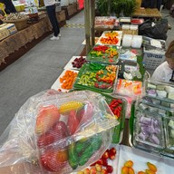 สายรุ้ง ลูกชุบ แฟชั่นไอส์แลนด์