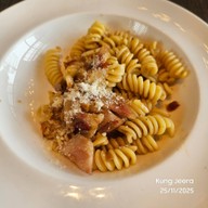 เมนูของร้าน Ploenchit All Day Dining