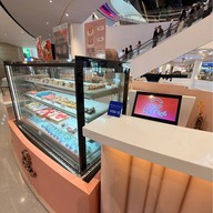 Ronnies Macarons @Paragon