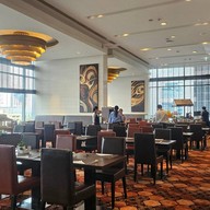 บรรยากาศ Ploenchit All Day Dining