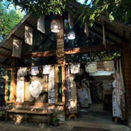 บรรยากาศ ตลาดซาวไฮ่